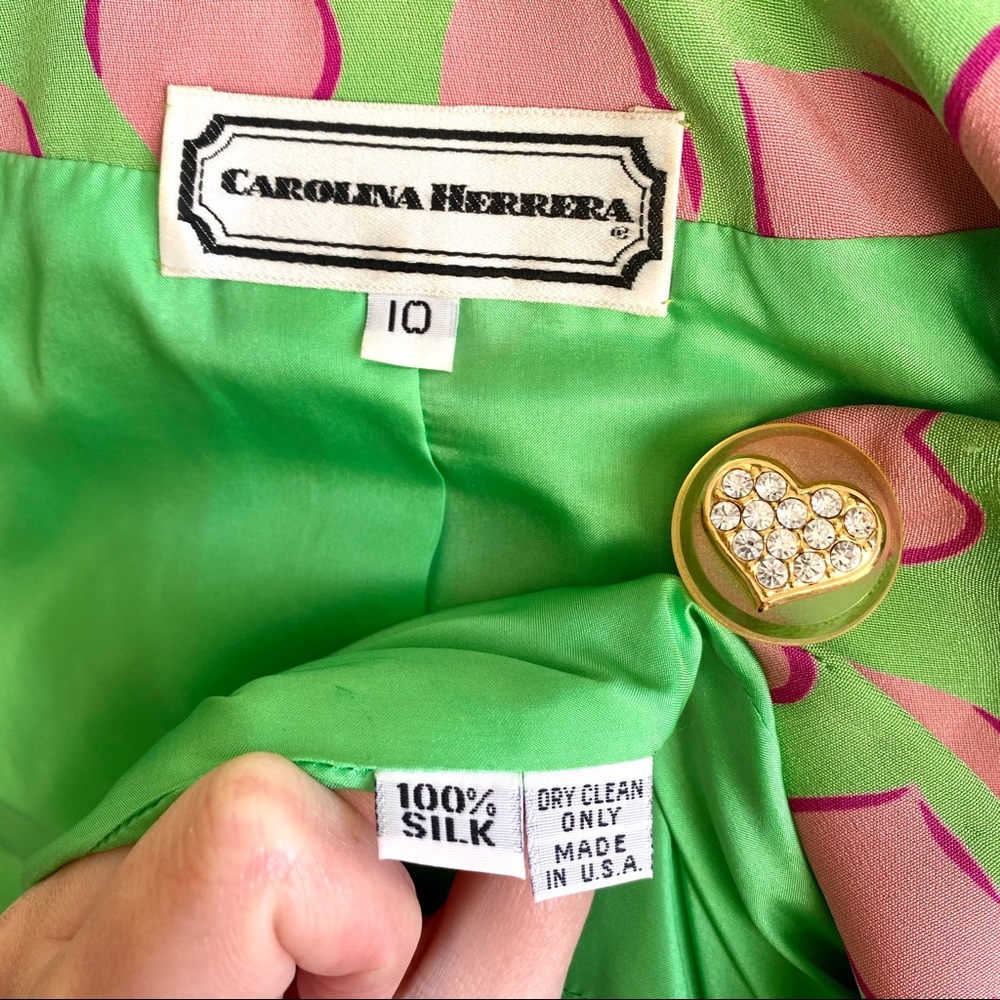 Vintage Carolina Herrera M Valentine's Day Silk Heart Print Blazer - Picture 2 of 8
